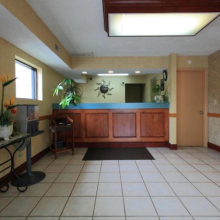 Americas Best Value Inn North Capital Raleigh Interior foto