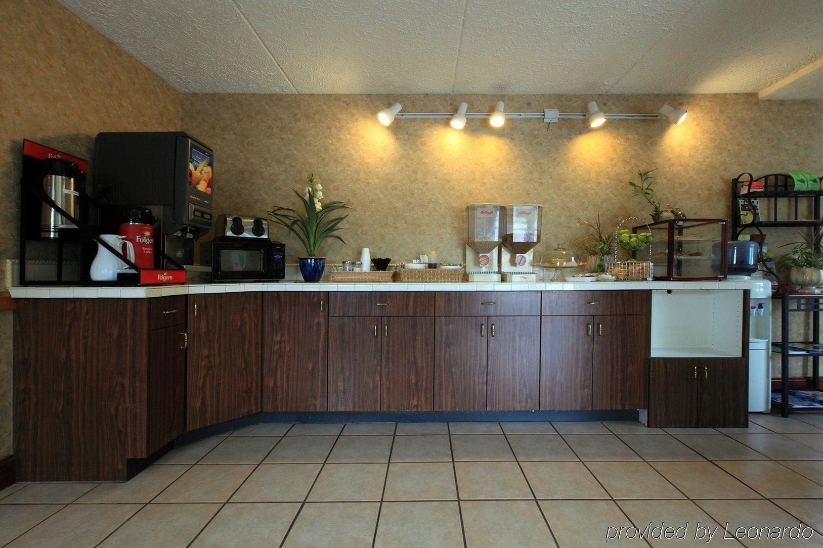 Americas Best Value Inn North Capital Raleigh Restaurante foto