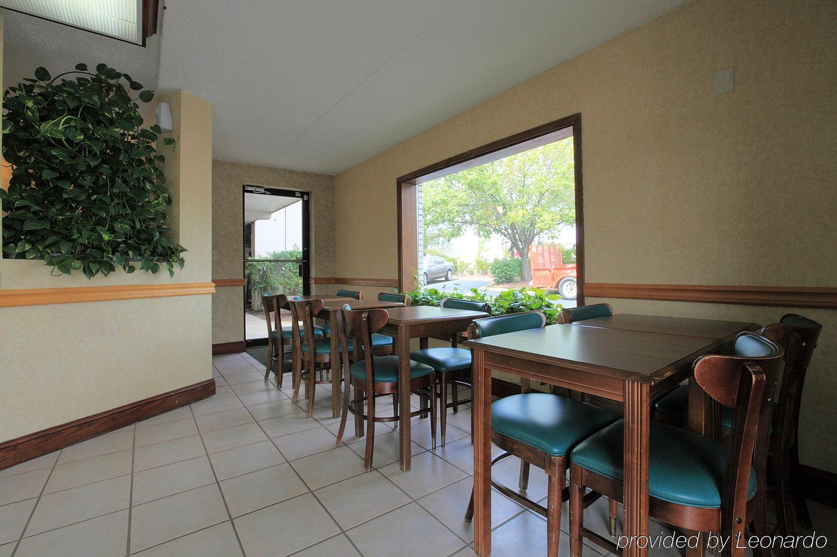 Americas Best Value Inn North Capital Raleigh Restaurante foto