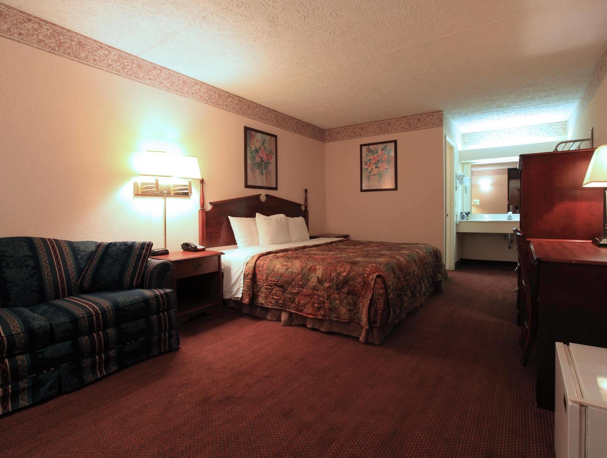 Americas Best Value Inn North Capital Raleigh Exterior foto